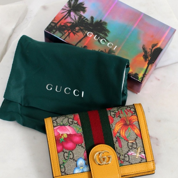Gucci Flora passport holder - Picture 2 of 11